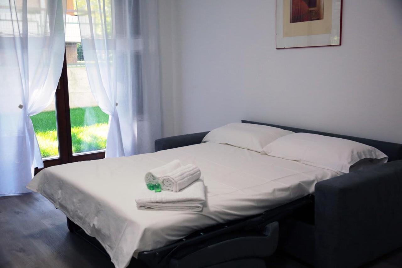 Holiday Residence With Private Garden Εξωτερικό φωτογραφία